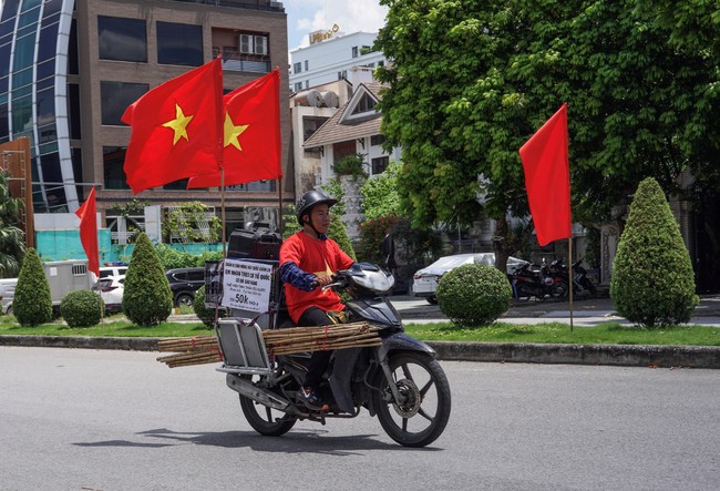 Cuộc sống sau ống kính: Những lá cờ mà tôi đã chụp - Ảnh 1.